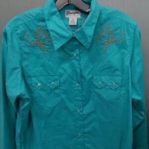 Wrangler Turquoise and Gold Shirt Women’s XL